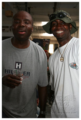 mawnin_neighbor_ny-117