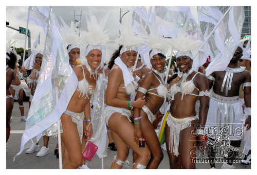 miami_carnival_2007_pt1-038