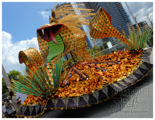 miami_carnival_2007_pt1-042