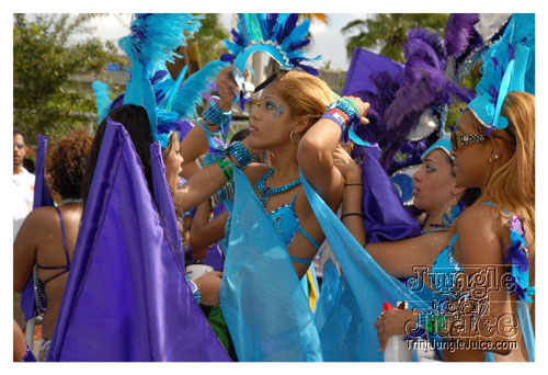 miami_carnival_2007_pt1-043