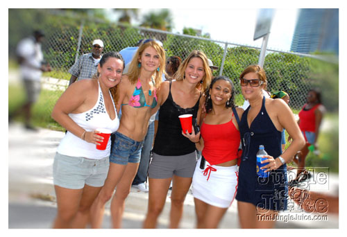 miami_carnival_2007_pt1-046