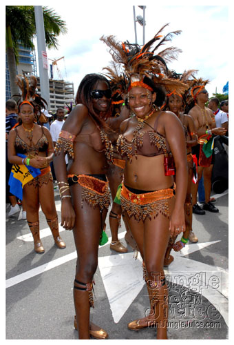 miami_carnival_2007_pt1-049