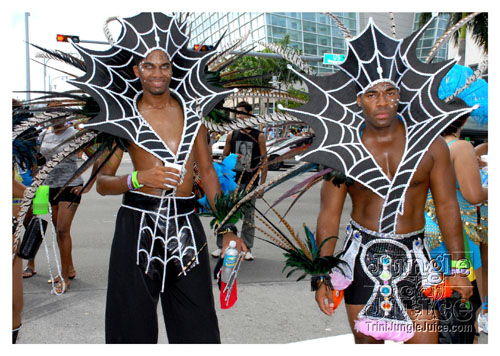 miami_carnival_2007_pt1-052