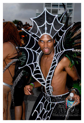 miami_carnival_2007_pt1-072