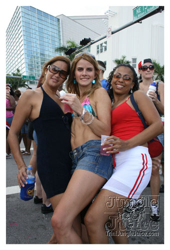 miami_carnival_2007_pt1-082