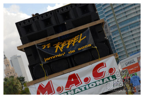 miami_carnival_2007_pt1-232