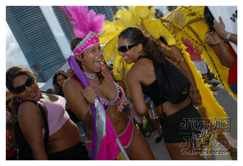 miami_carnival_2007_pt1-240
