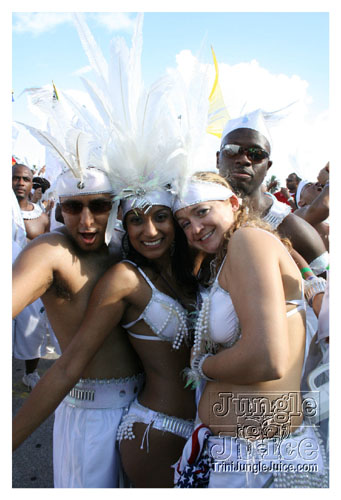 miami_carnival_2007_pt1-360