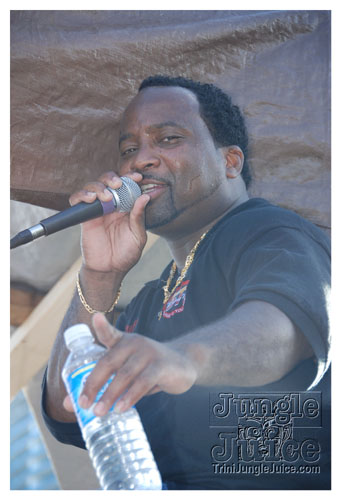 miami_carnival_2007_pt2-014