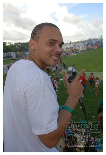 miami_carnival_2007_pt2-035