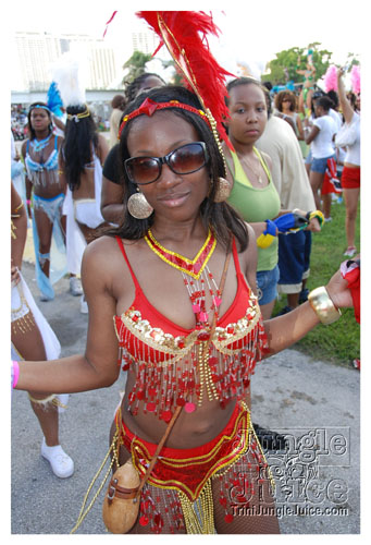miami_carnival_2007_pt2-049