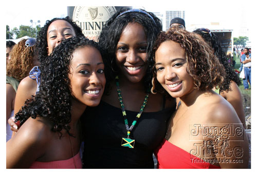 miami_carnival_2007_pt2-050