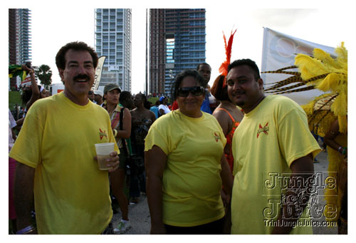 miami_carnival_2007_pt2-061