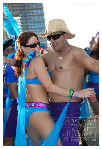 miami_carnival_2007_pt2-154