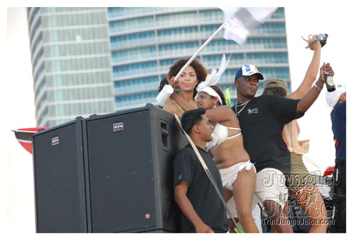 miami_carnival_2007_pt2-172