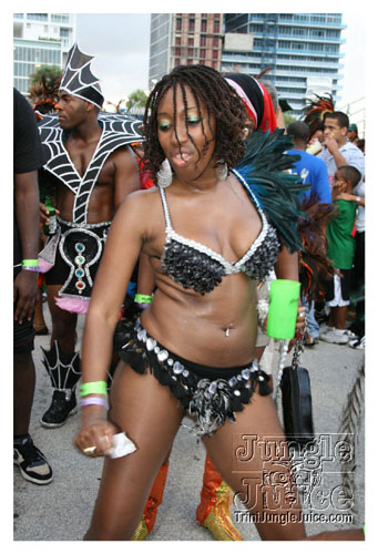 miami_carnival_2007_pt2-189