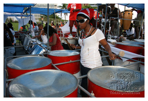 miami_carnival_2007_pt2-196