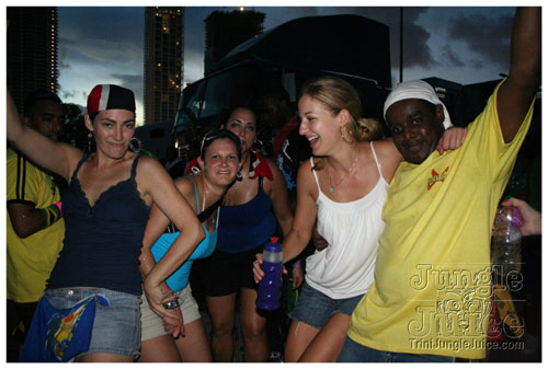 miami_carnival_2007_pt2-234