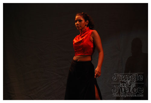 miss_tnt_ny_2007-035