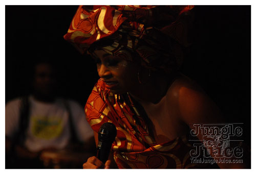 miss_tnt_ny_2007-041