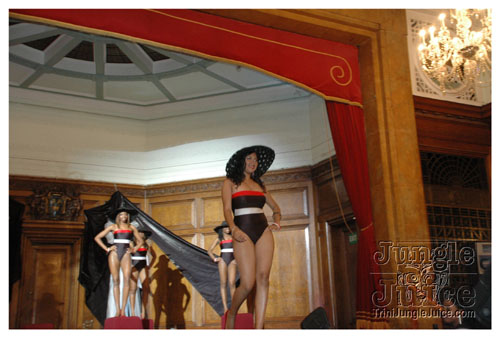 miss_tnt_uk_2007-014