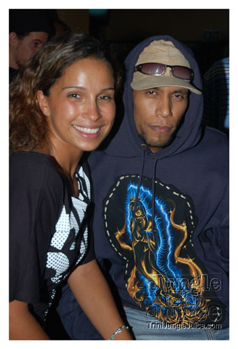 nylon_pool_unplugged-07