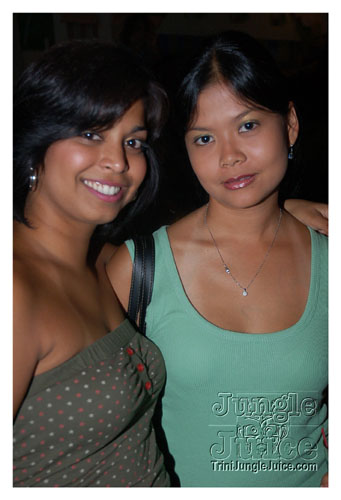 nylon_pool_unplugged-08