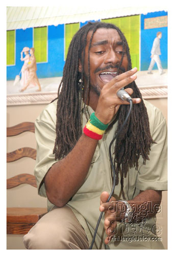 nylon_pool_unplugged-17