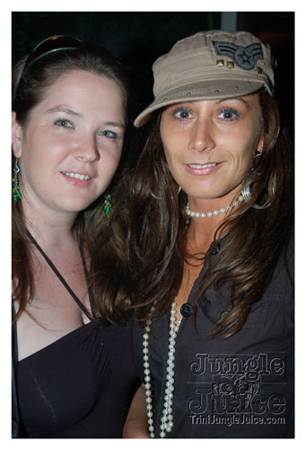 nylon_pool_unplugged-32