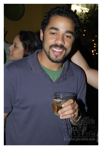 nylon_pool_unplugged-37