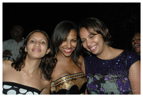 poisonuk_all_incl_2007-040