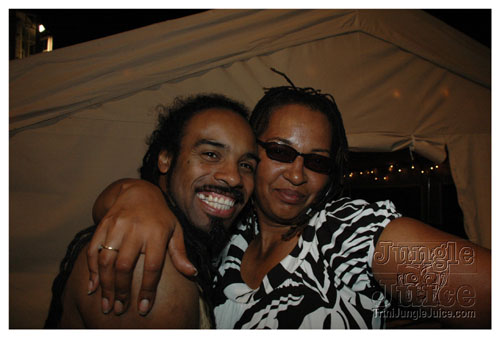 poisonuk_all_incl_2007-044