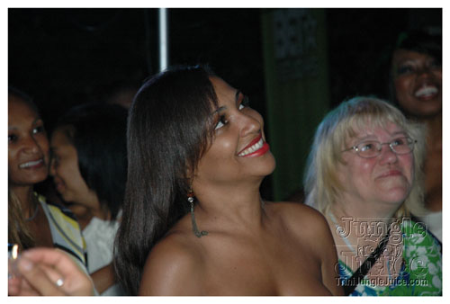 poisonuk_all_incl_2007-088