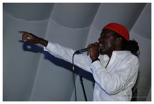 poisonuk_all_incl_2007-096