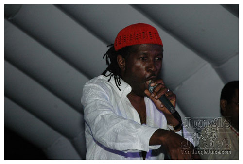 poisonuk_all_incl_2007-097