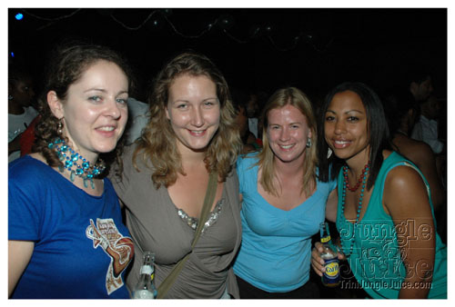 rezzarek_uk_after_party-081