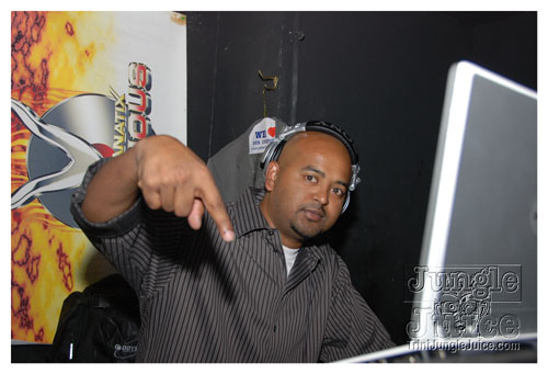 rumjungle_bikini_fashion_2007-033