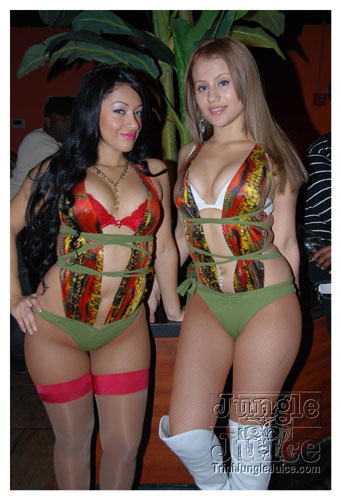 rumjungle_bikini_fashion_2007-068