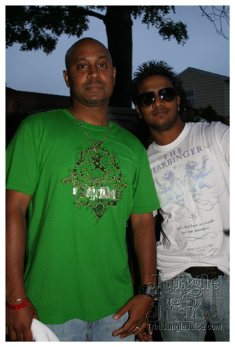 sg2007_release_sw_poolparty-014