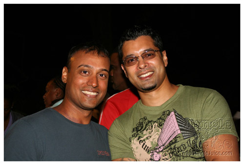 sg2007_release_sw_poolparty-037