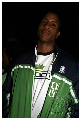 sg2007_release_sw_poolparty-086