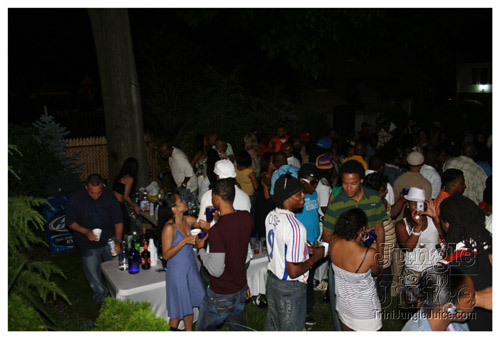 sg2007_release_sw_poolparty-088