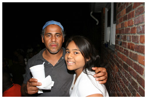 sg2007_release_sw_poolparty-100