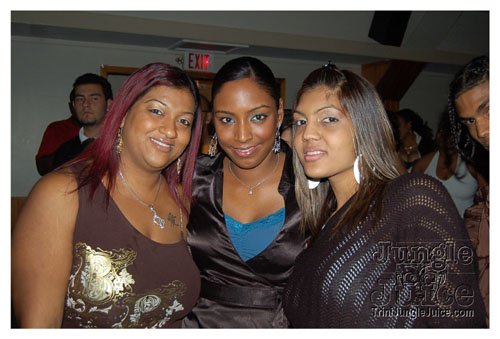 soca_under_d_mistletoe-008