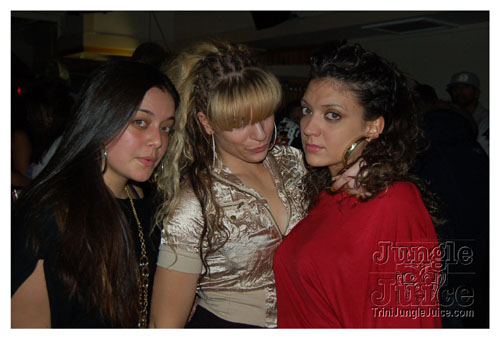 soca_under_d_mistletoe-010