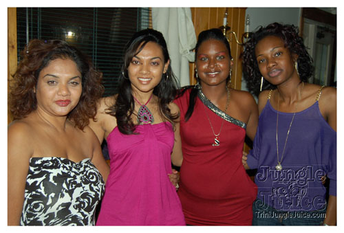 soca_under_d_mistletoe-013