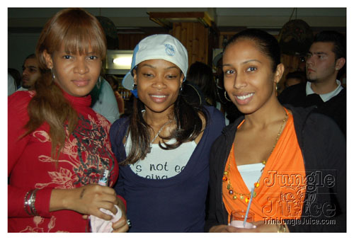 soca_under_d_mistletoe-022