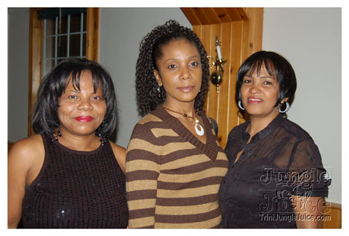 soca_under_d_mistletoe-040