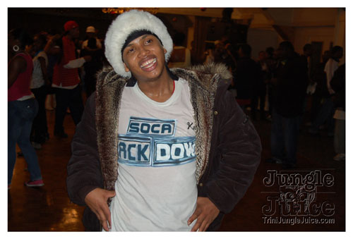 soca_under_d_mistletoe-055