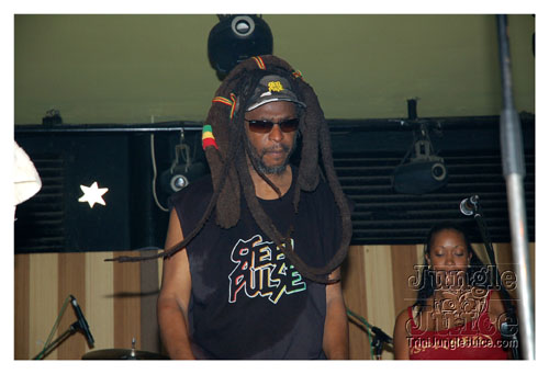steel_pulse_jun18_trini-095